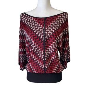 White House Black Market Red Black Chevron Batwing Short Sleeve Knit Top Size M